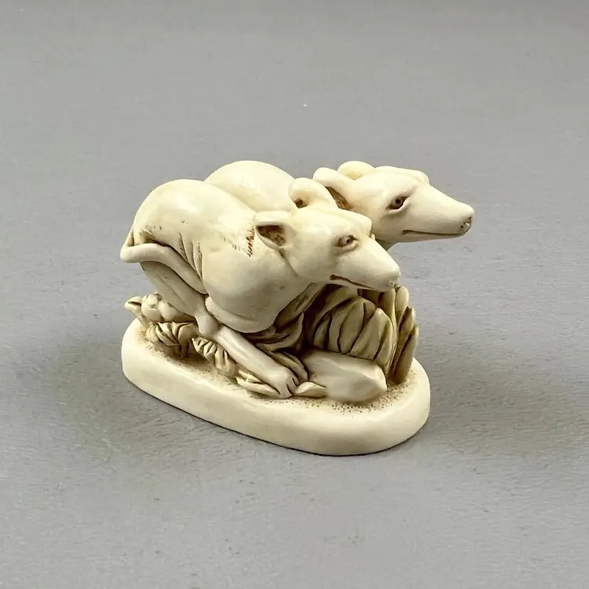 Harmony Kingdom Pacer The Greyhound Hardbody Dog Figurine 1999 UK 1.5" Wee Beasties