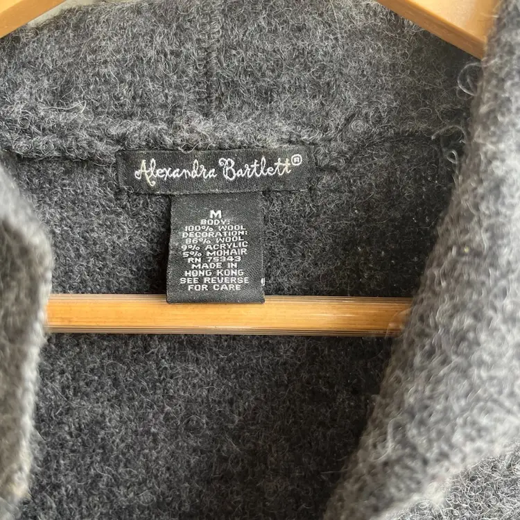 Alexandra Bartlett Gray Wool Button Up Jacket Size Medium Acrylic Flower Detail