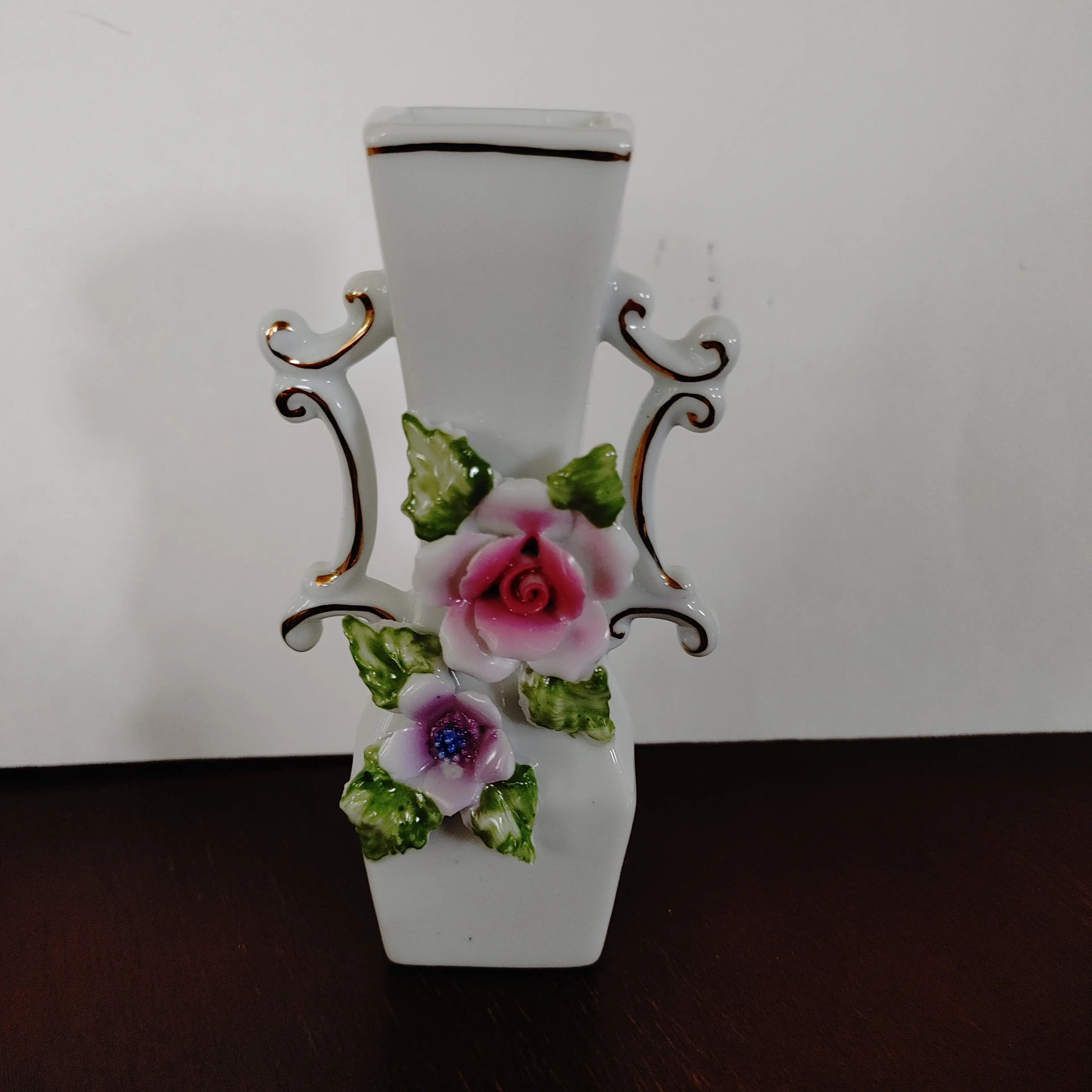 Image 1 of 3