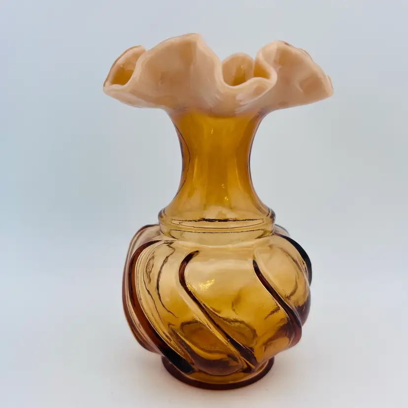 Vintage Fenton Cameo Opalescent Wavecrest Vase 5.5”