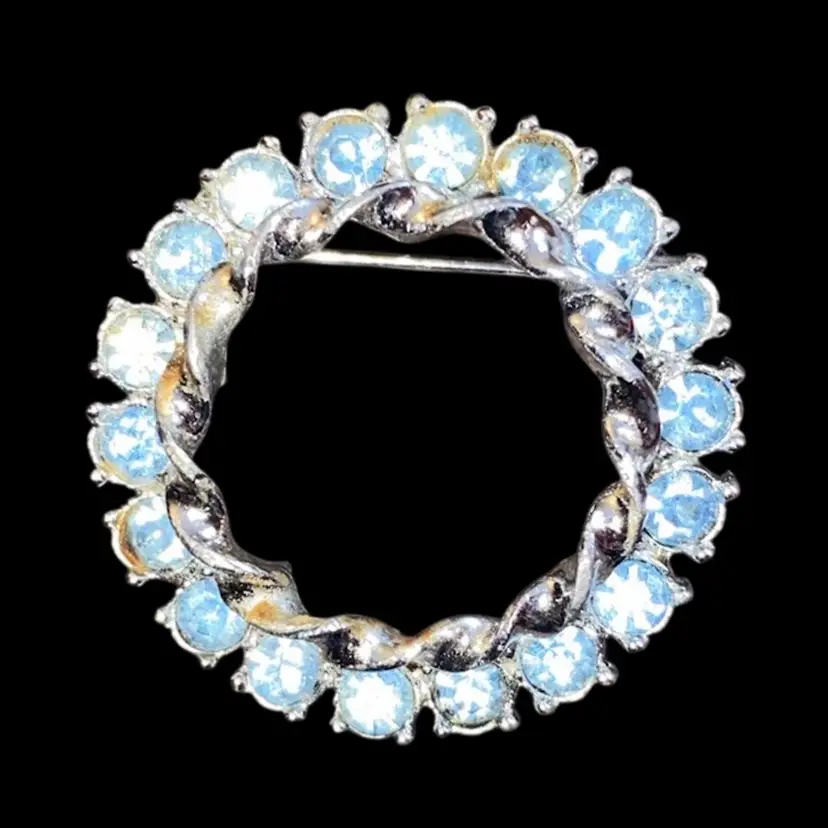 Vintage Gerry's Light Blue Rhinestone Circle Brooch 1 3/8”