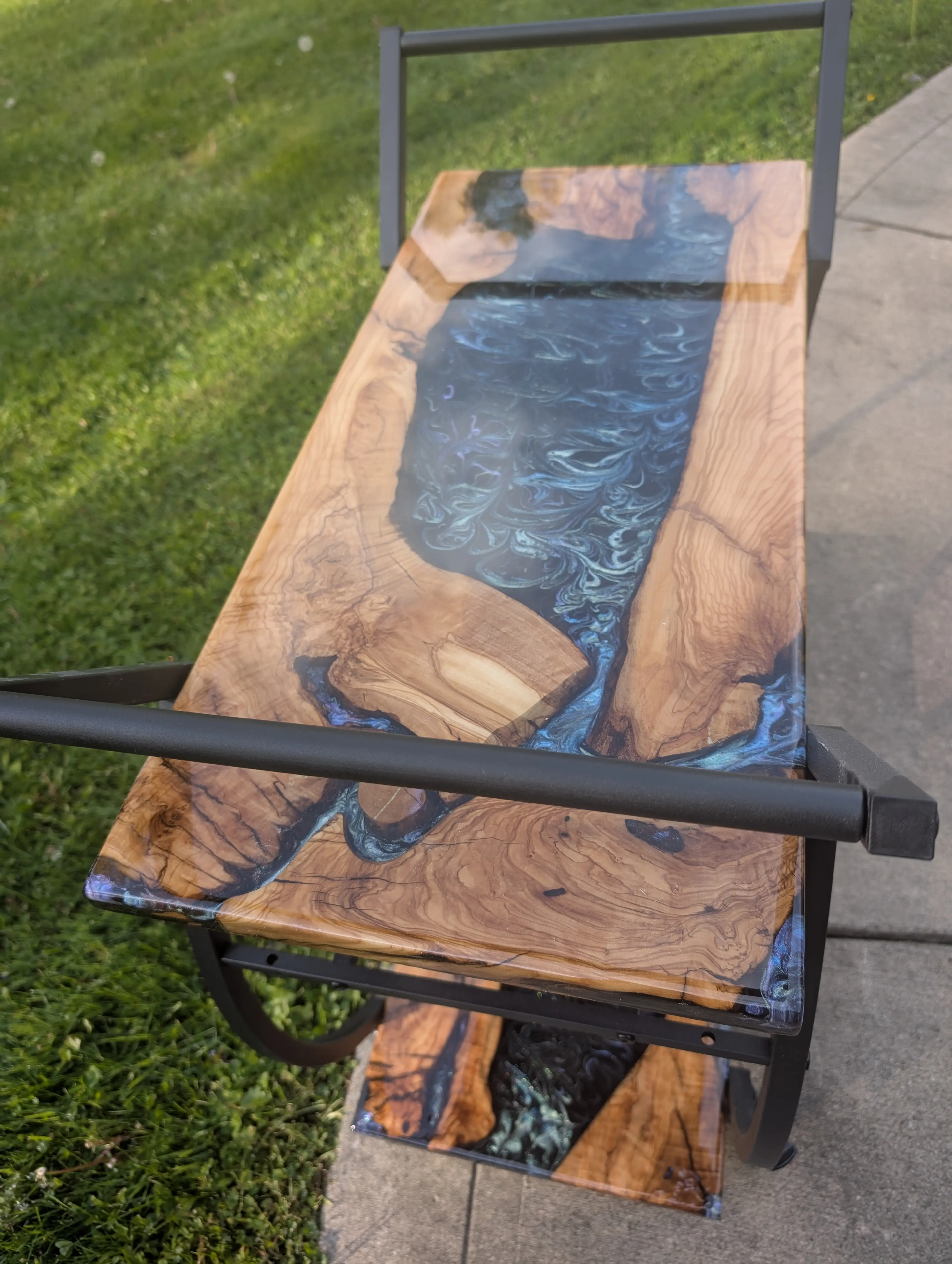 Image 4 of 6