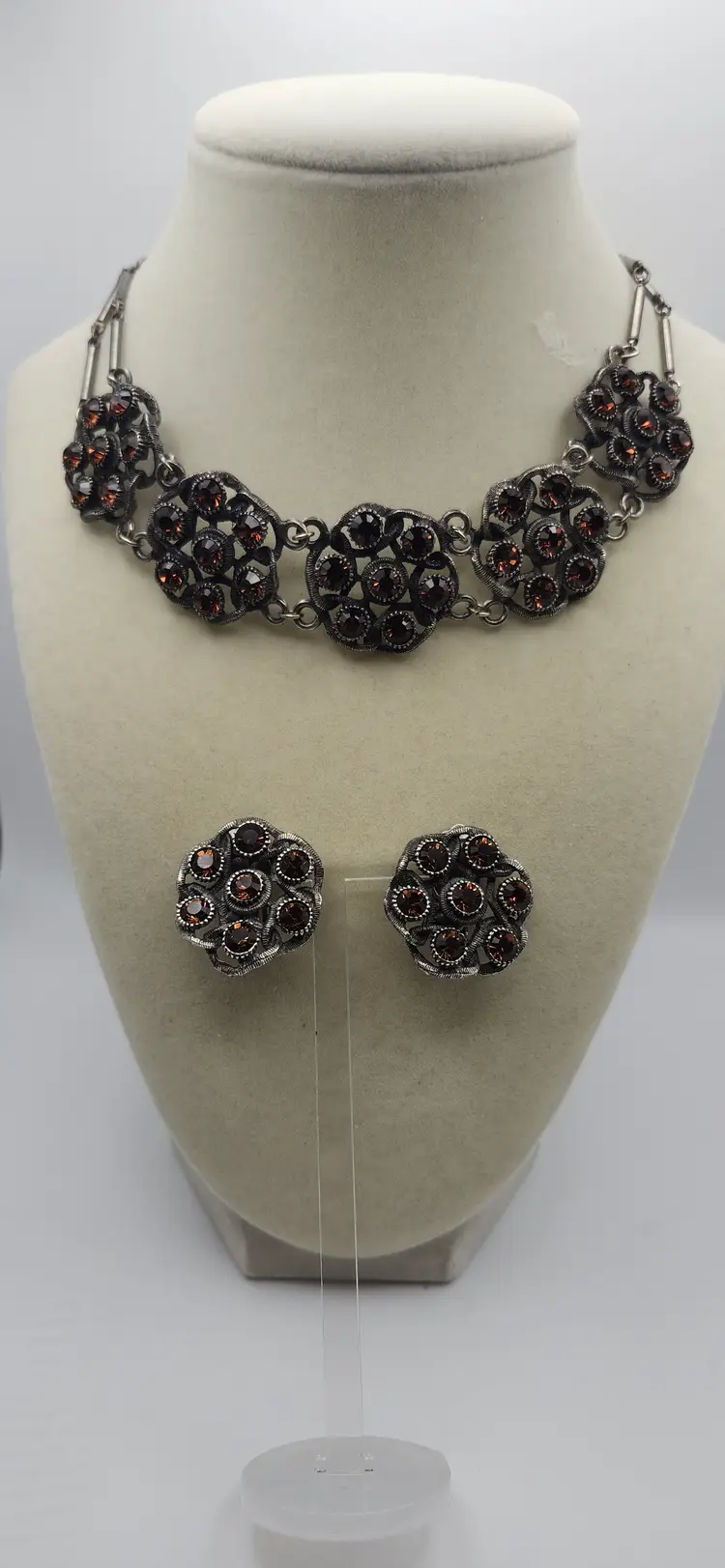Vintage Da Vinci Garnet-Tone Floral Necklace & Clip-On Earrings Set