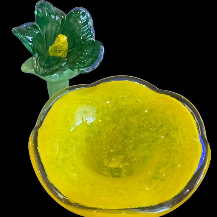 Vintage Art Glass Green Flower With Bowl