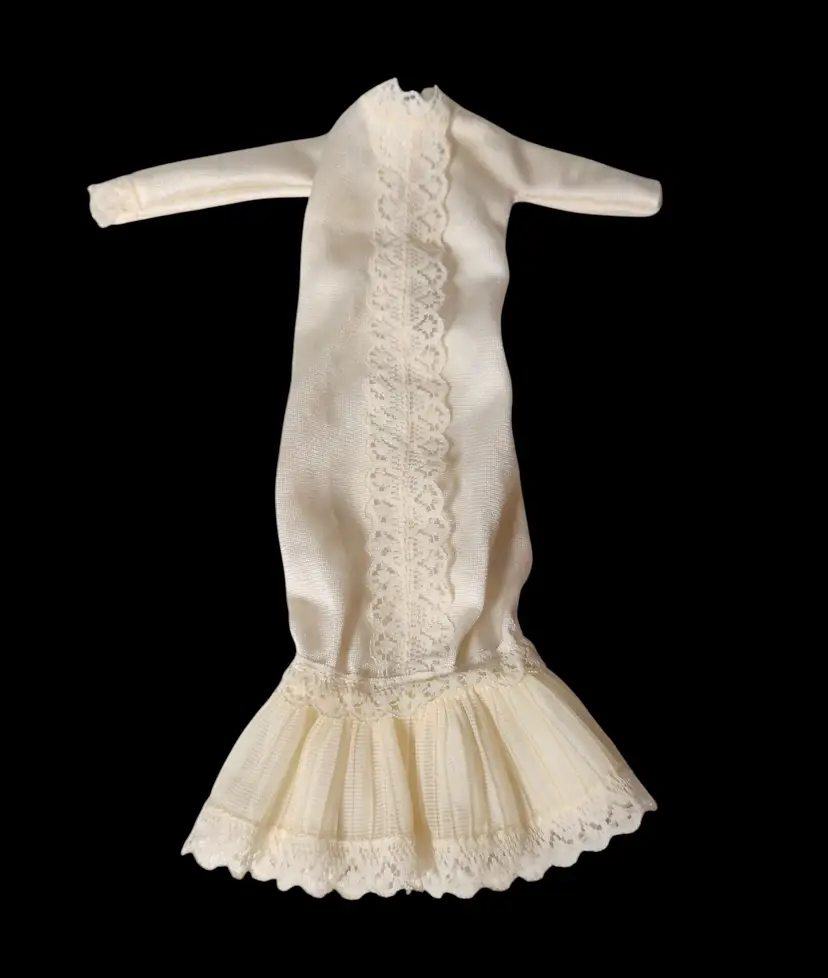 Vintage 1981 Designer Originals Fun & Fancy Barbie Doll Gown Cream Lace