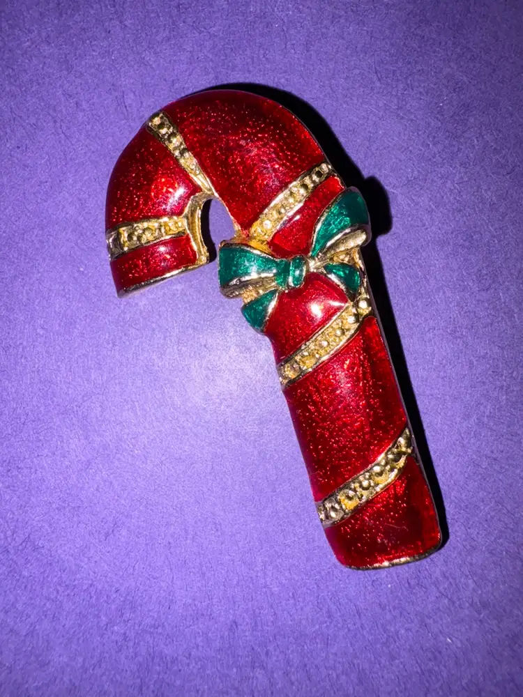Vintage Christmas Candy Cane Brooch ~ Gold Tone And Red Enamel With A Green Bow