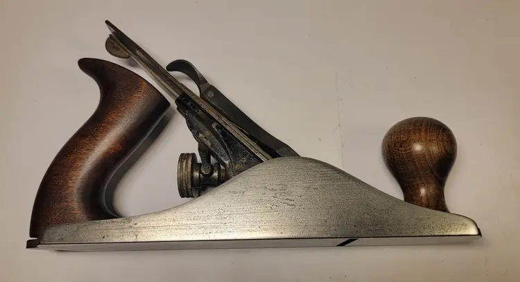 Stanley #4 Type 17 Plane Smooth Sole War Years Steel Wheel Sharp