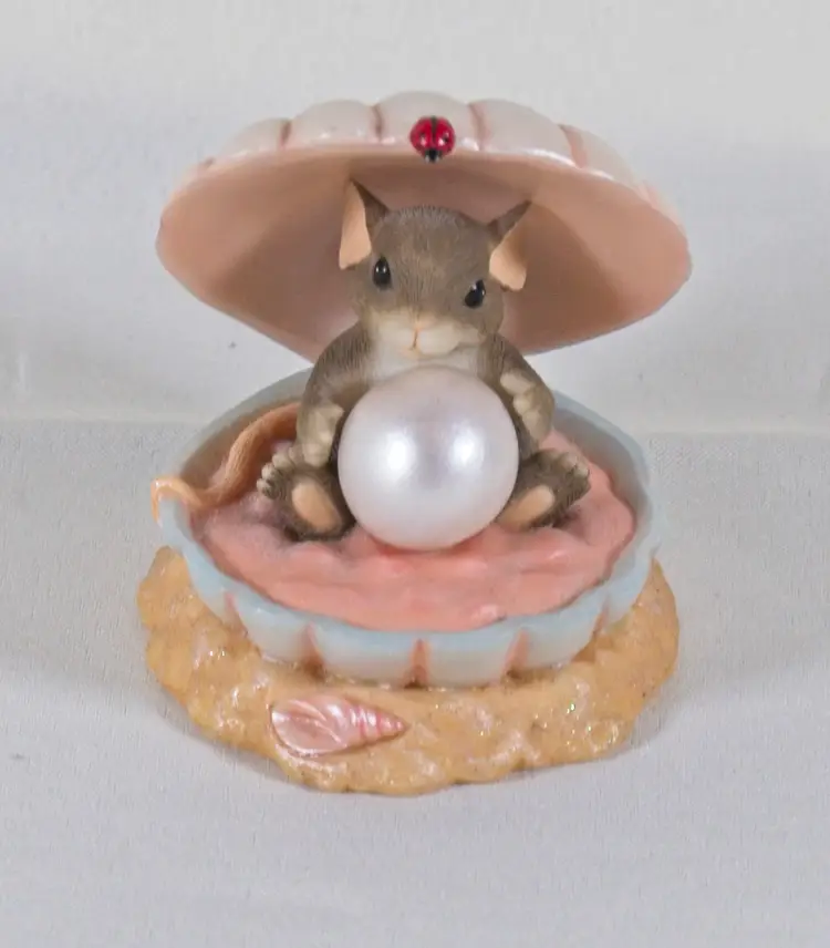Fitz&Floyd Charming Tales "You're My Treasure" Figurine Mouse Pearl Shell  3.25" Tall
