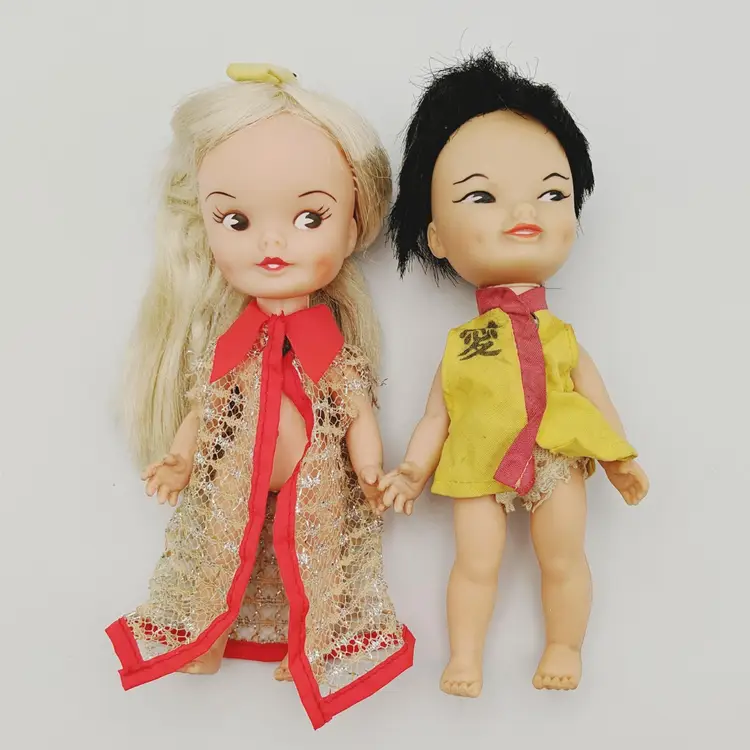 Vintage Remco Heidi & Jan Asian Pocket Book Dolls Clothes Mesh Robe Not Working