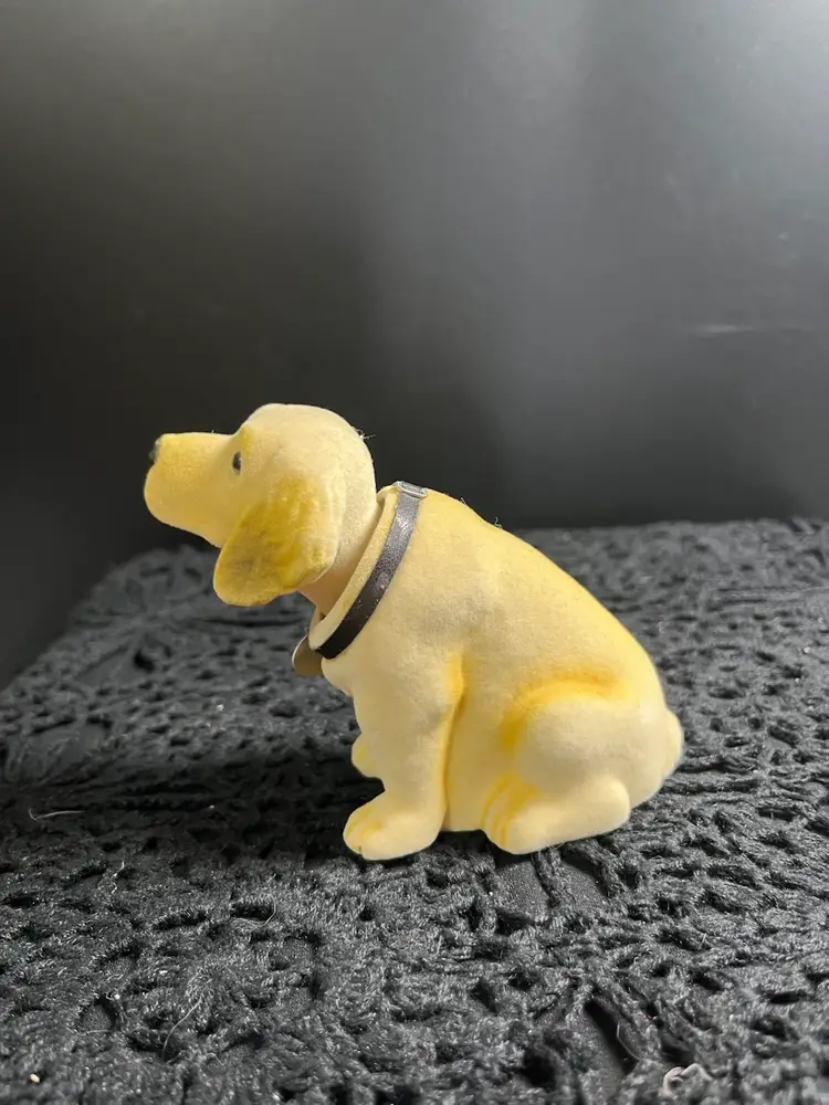 Bobble Head Flocked Golden Retriever. Beaded eyes.