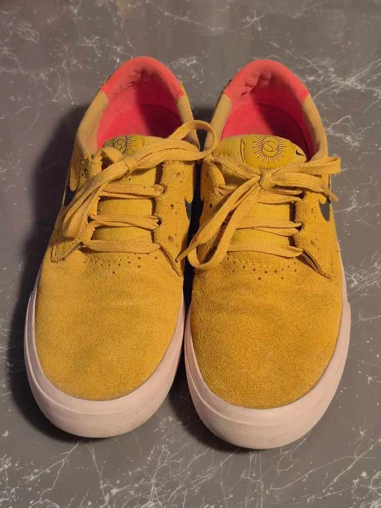 Nike Shane T SB Pollen Men's Suede Shoes Size,9