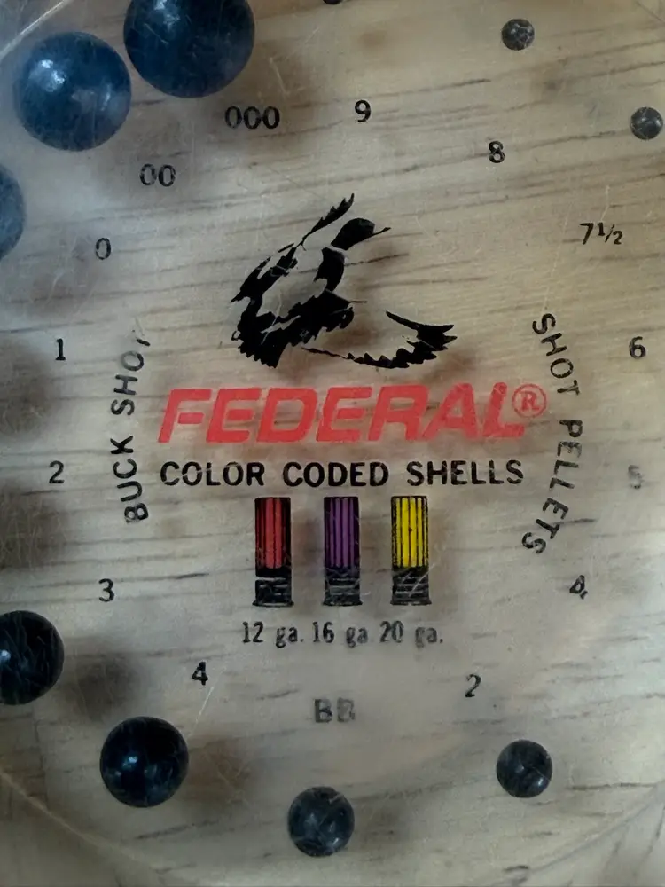 VINTAGE LUCITE PAPERWEIGHT FEDERAL COLOR CODED SHELLS BUCK SHOT PELLETS