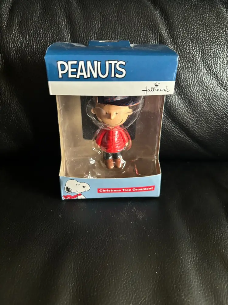 New! Hallmark Charlie Brown 2019 Peanuts Red Coat Christmas Tree  Ornaments