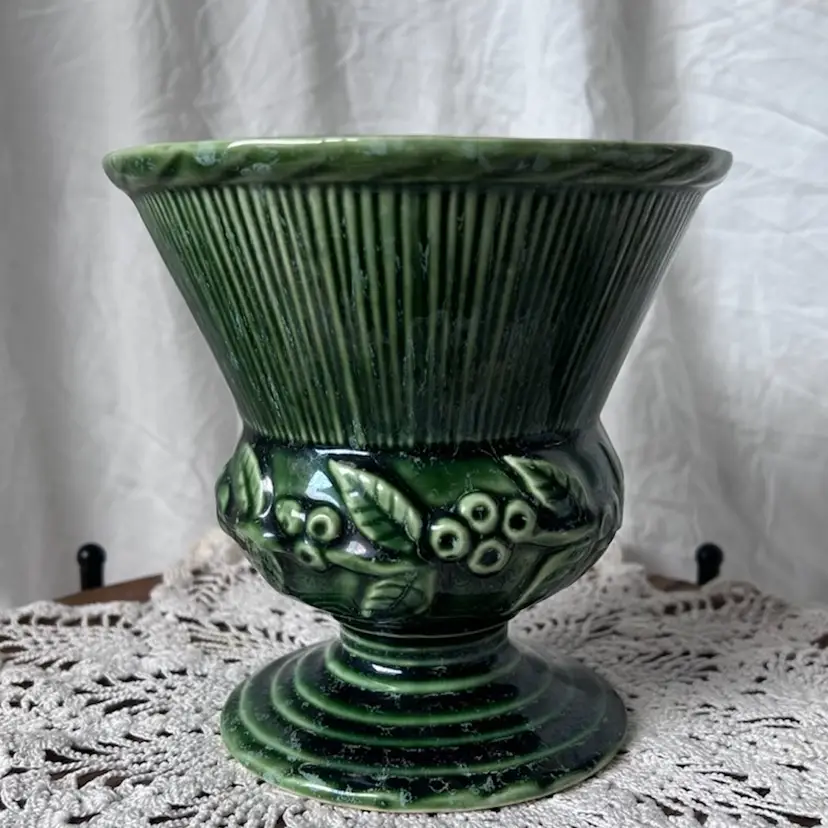 VINTAGE IMPERIAL GREEN SPECKLED CERAMIC PLANTER/VASE 5.5” TALL #F39 MCM