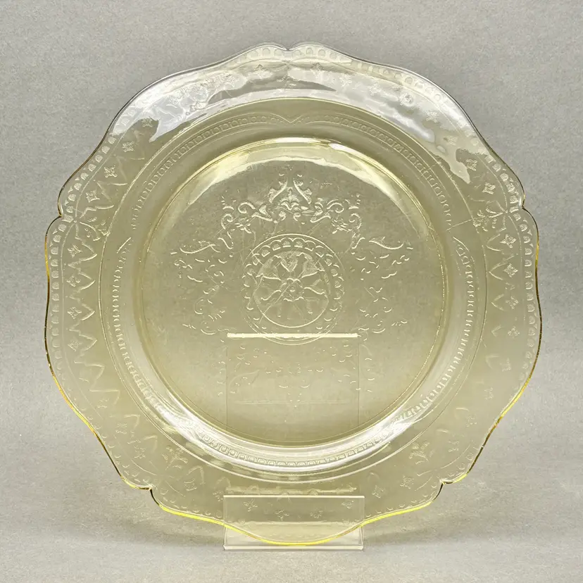 1930s Federal Glass “Patrician Spoke” Pattern Amber Yellow Serving Platter Cake Plate