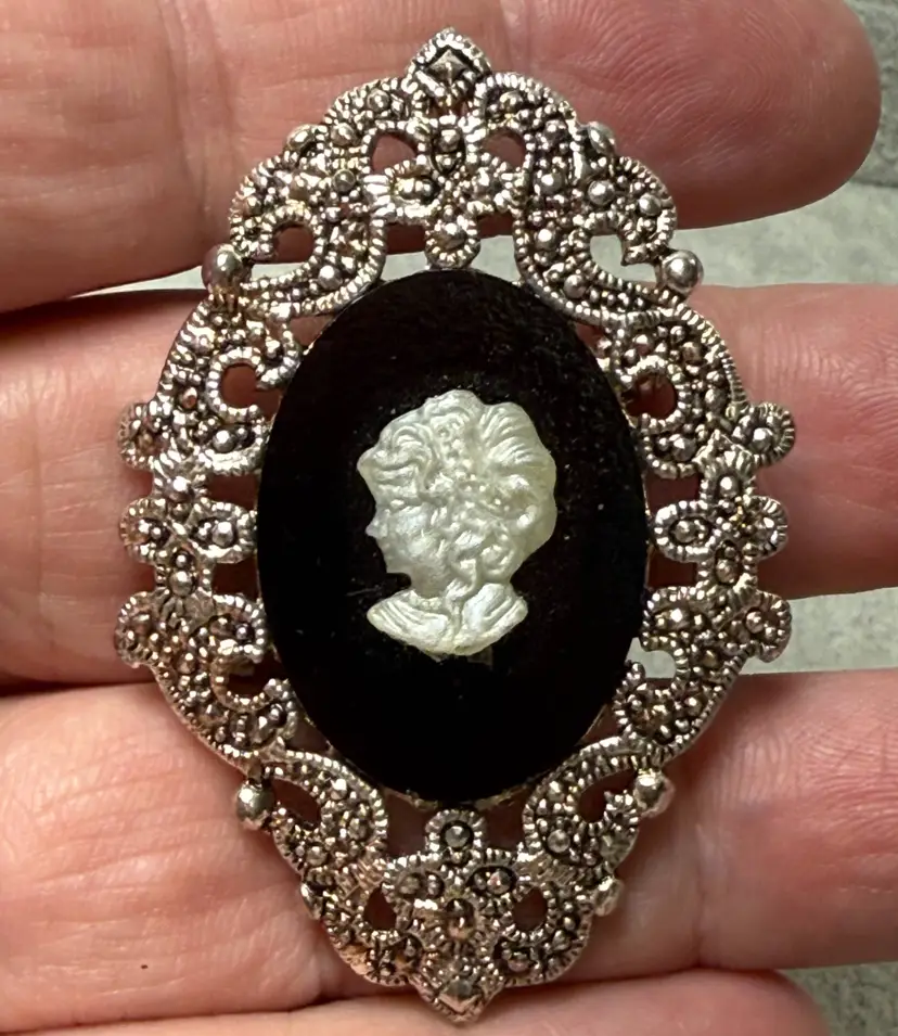 Vintage Black & White Faux Marcasite Brooch Pin Pendant Convertible Silver Tone