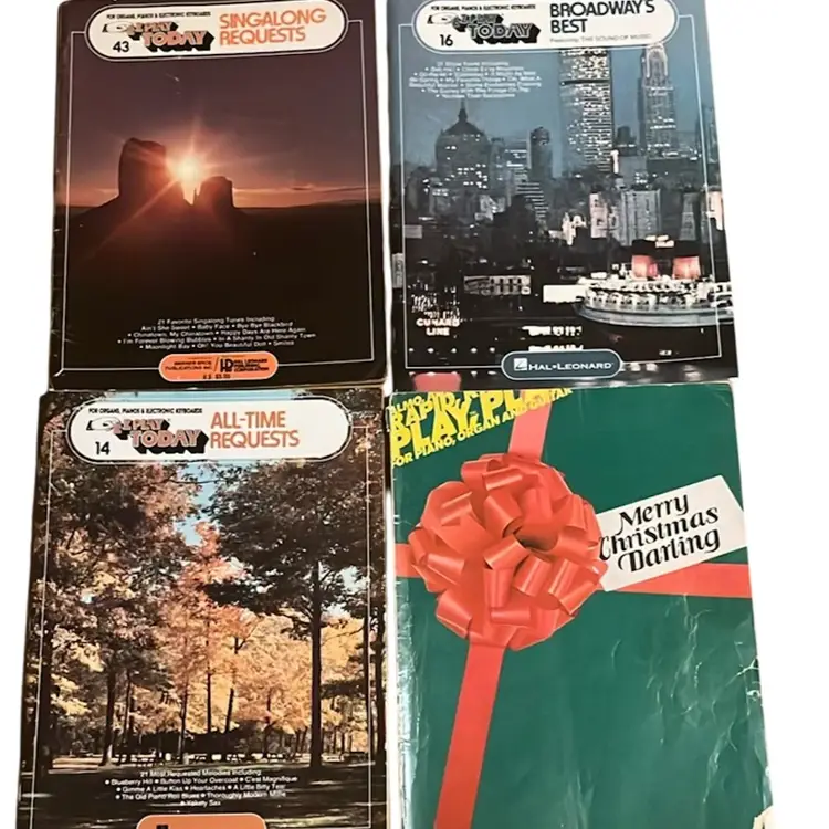 Lot Of 4 Ez Play Today Musical Chords Songbooks Sheet Music