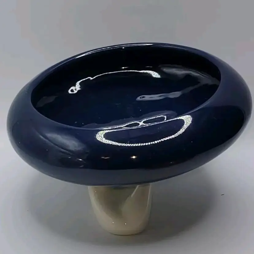 Vintage Haeger Garden House  Blue Ceramic Circular Planter with original sticker