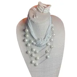 #32 - La Primera Pearl Lot