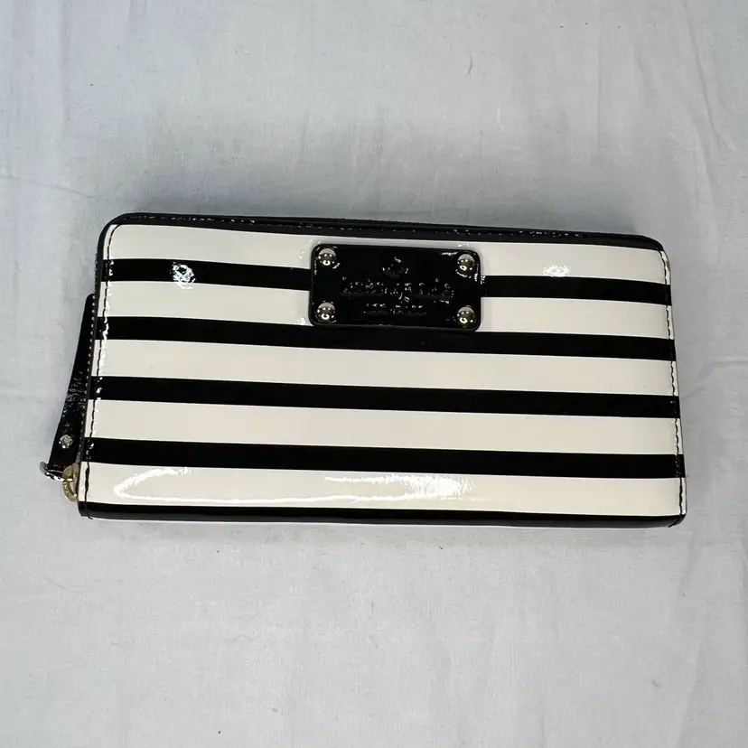 Kate Spade Black & White Striped Zip Wallet