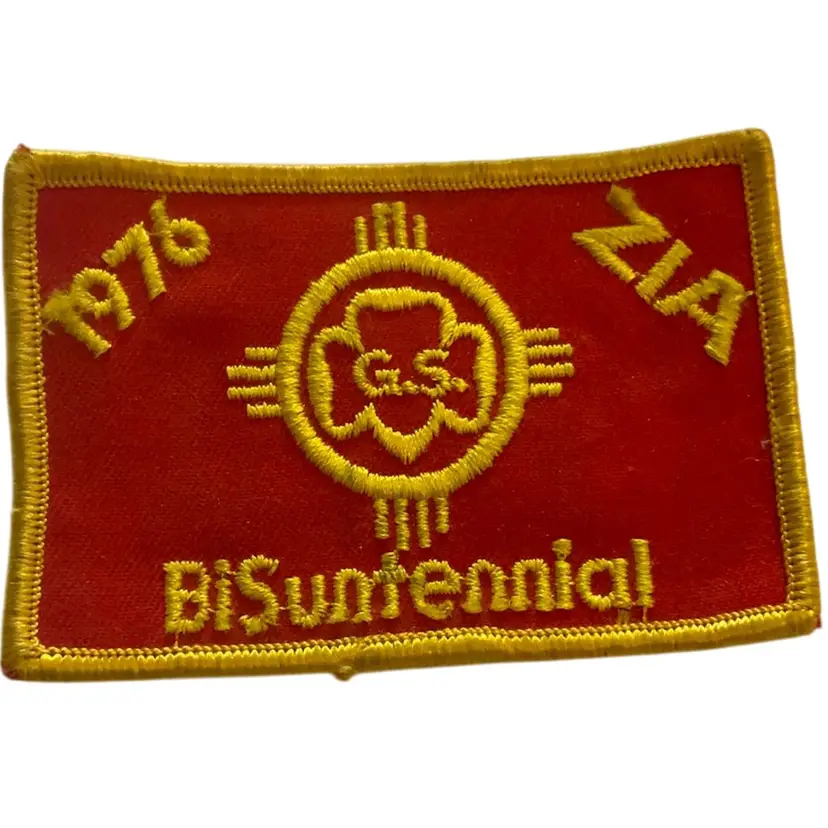 Vintage Scouting Fun Patch : 1976 Zia Girl Scout Council BiSuntenial