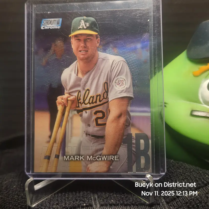 2018 Topps Stadium Club Chrome - Mark McGwire Oakland Athletics