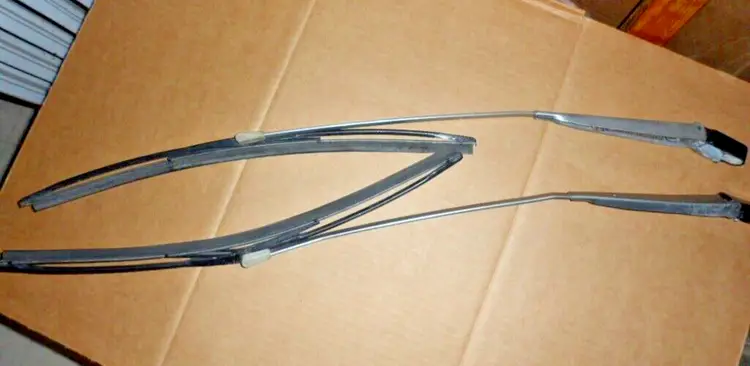 1982 Chevrolet Caprice Windshield Wiper Arms Cadillac, Pontiac Oldsmobile GM OEM