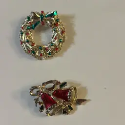 Vintage Gold Tone, Wreath, And Bells Christmas Brooch Set