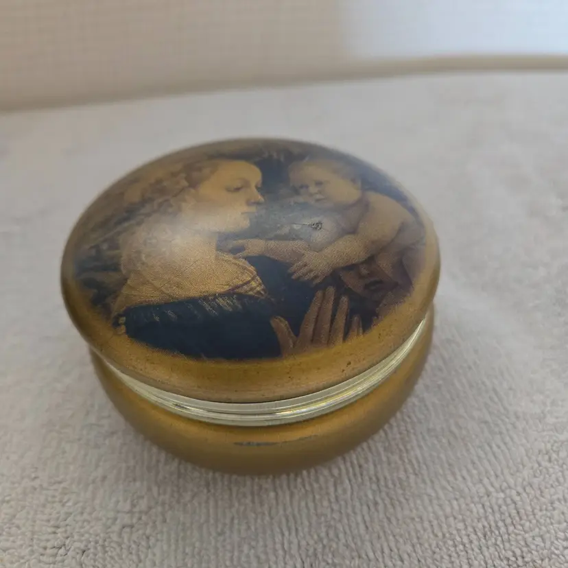 Genuine Italian Alabaster Round Hand Carved Hinged Trinket Box