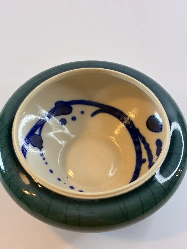 ANDREW MACCORKINDALE ART Studio Signed POTTERY ‘95 Trinket Dish Green Base Only 3.5”