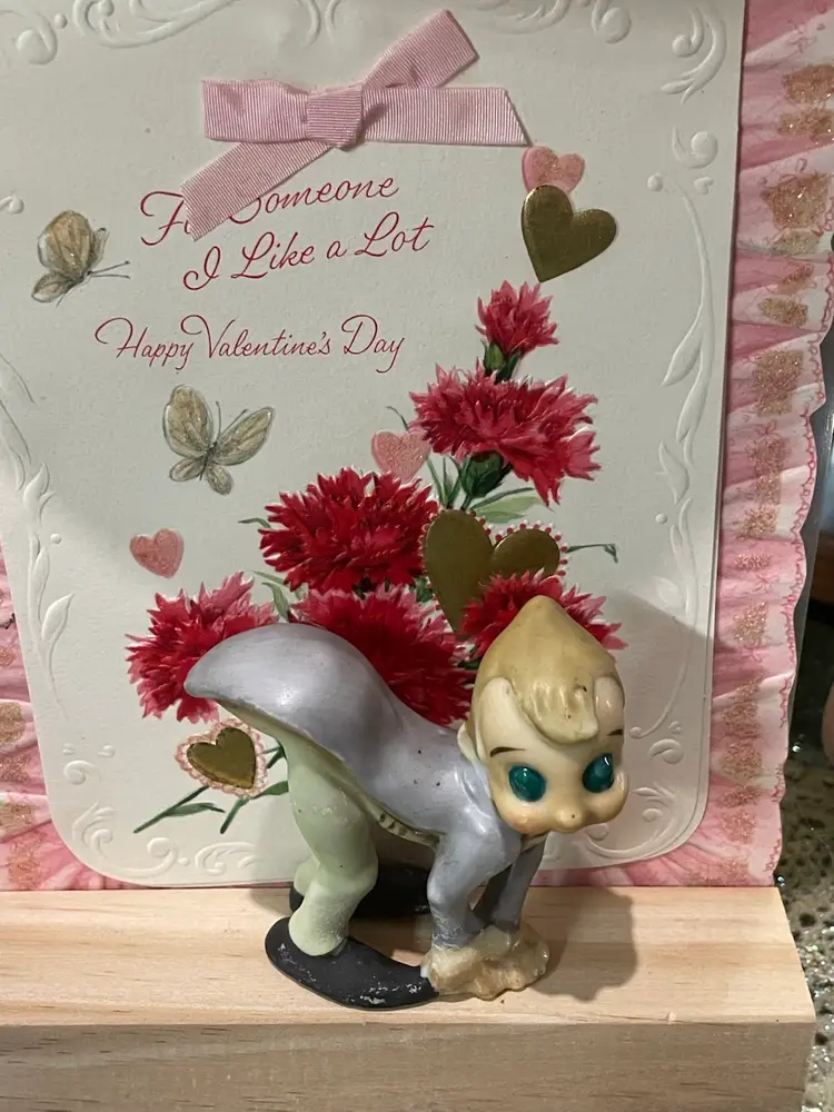 Vintage Pixie Cricket