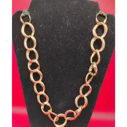 #01 Vintage 1990's, Gold Toned Necklace
