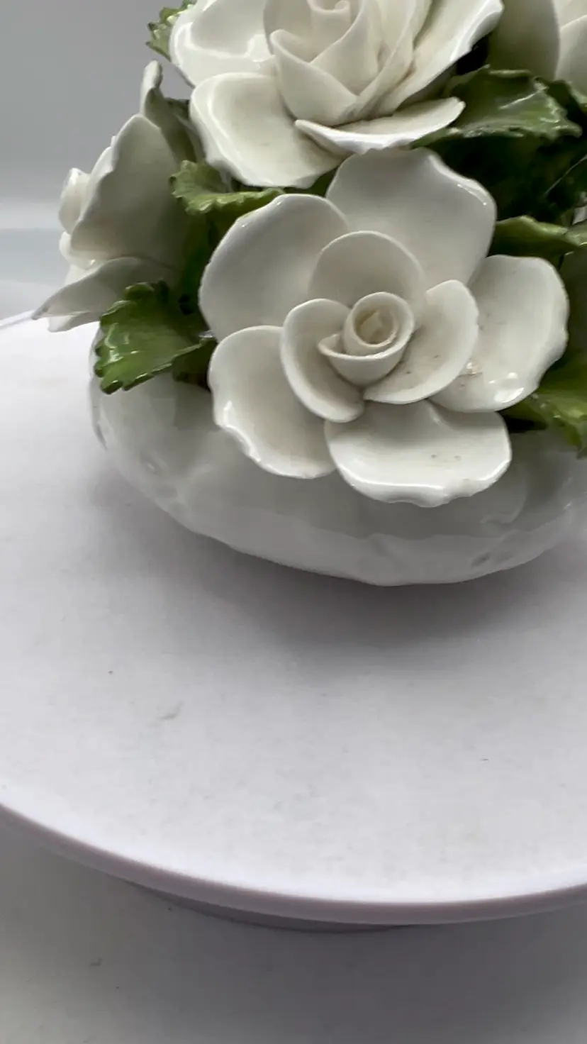 AYNSLEY OF ENGLAND FINE BONE CHINA