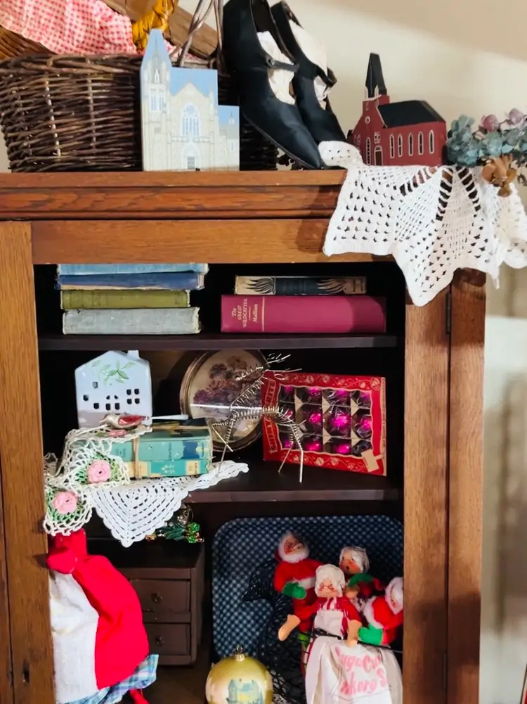 ✨Vintage Christmas, Glass & Primitives✨