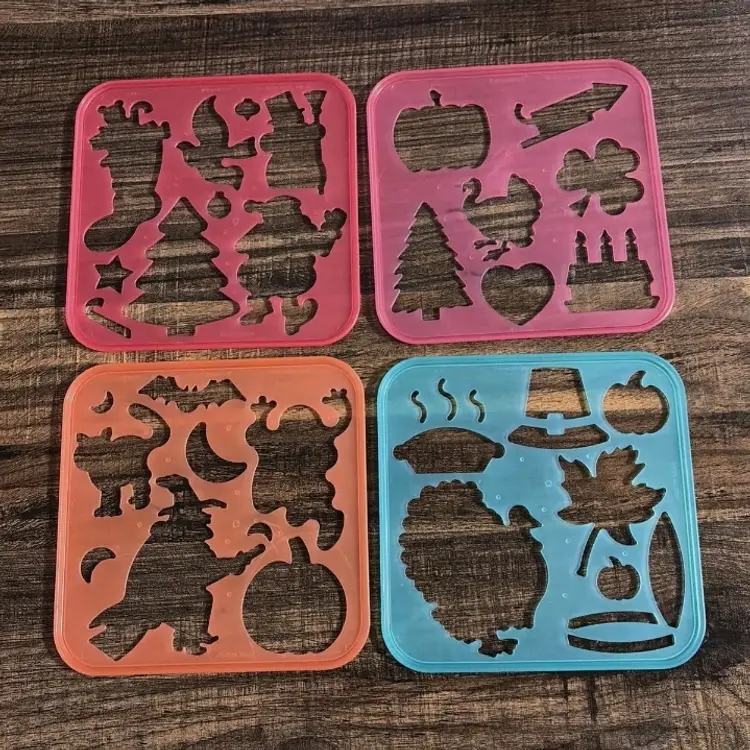 Vintage Tupperware Stencil Case w/ 16 Different Multicolor Stencils