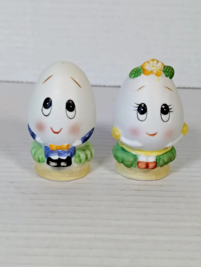 Lefton Anthropomorphic Egg Salt and Pepper Shakers