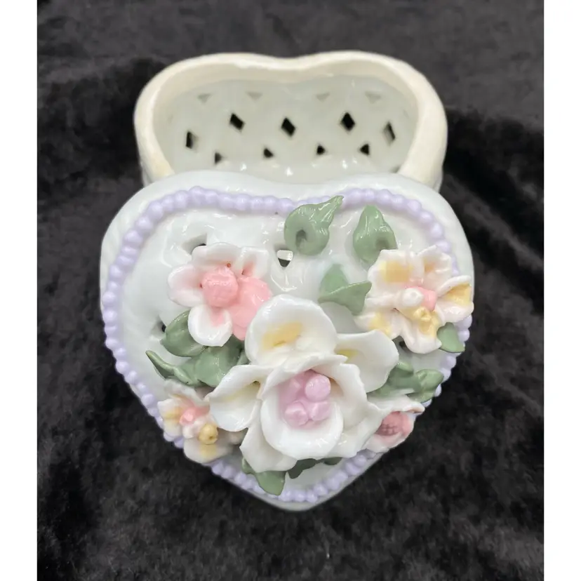 Porcelain Heart-Shaped Lattice Jewelry Box, White, Pink Yellow Flowers, w/Purple