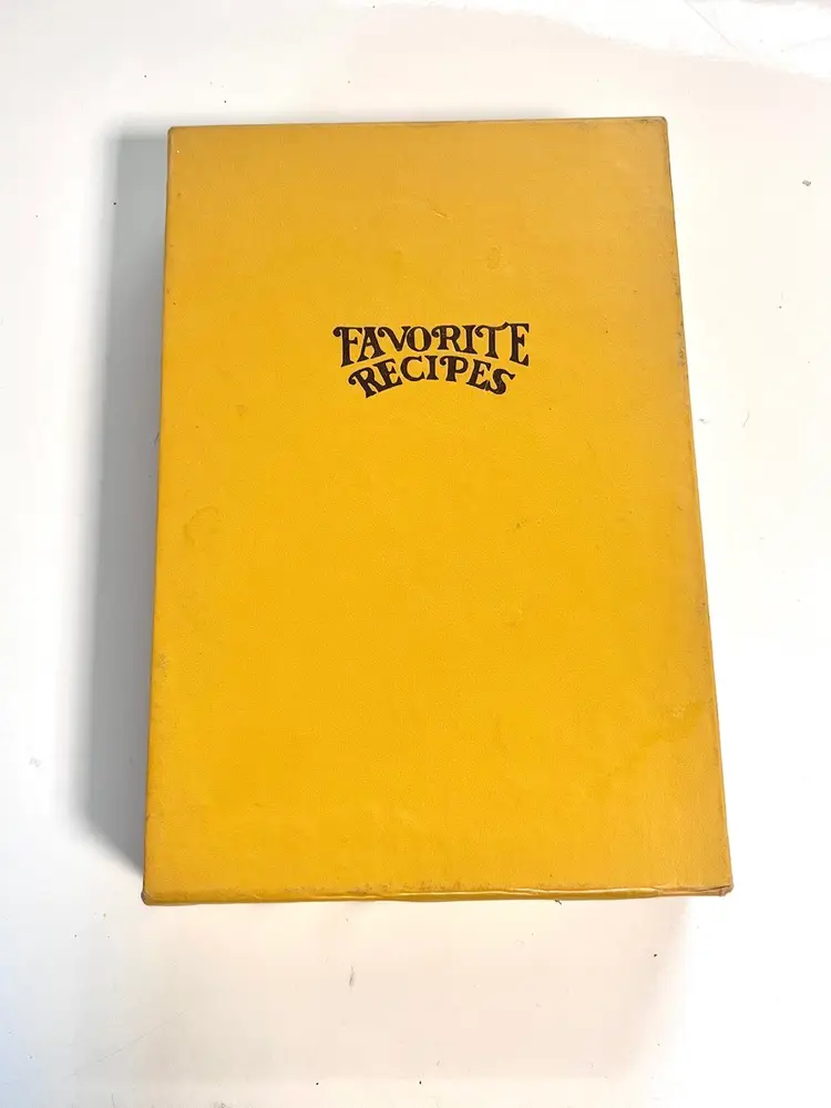 Favorite Recipes Cook Book Set
