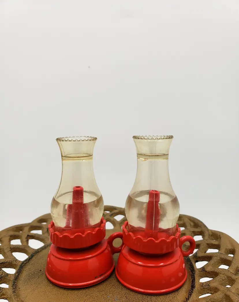 Vintage 1940's Sno-White Lantern Salt & Pepper Shaker Set Red Mini Oil Lamp 3". These were made back in the 1940's-1950's and sold in souvenir shops.