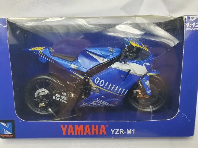 New Ray Toys Motorcycle Yamaha Sport Bike YZR-M1 Scale 1:12 Die-Cast