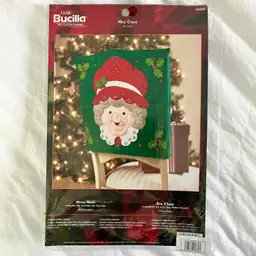 Bucilla MRS CLAUS Felt Christmas Chair Topper Cover Kit 84858 18” x 16.5"