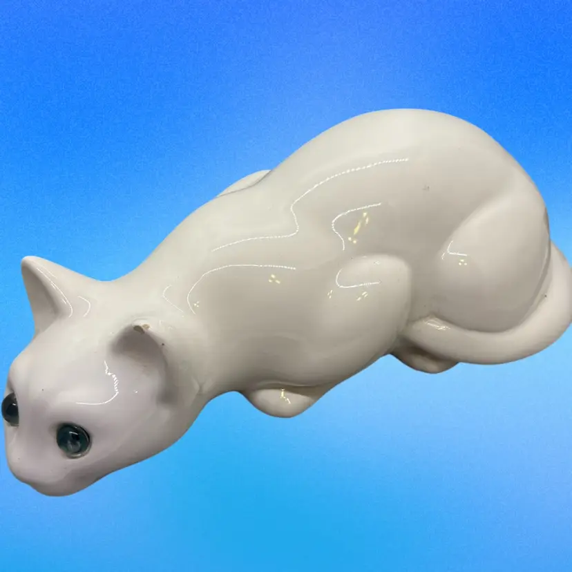 Vintage ELPA Alcobaca Ceramic White Cat