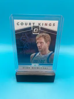 Dirk Nowitzki Court Kings Dallas Mavericks