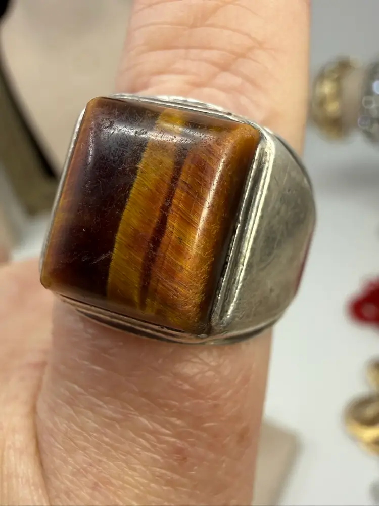Vintage Sterling Silver And Tiger’s Eye Ring