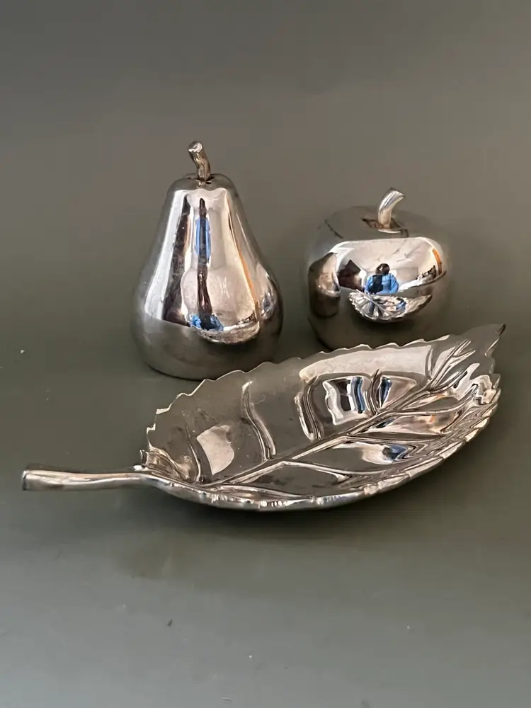 Vintage Silver Plate Leaf Tray With Shakers