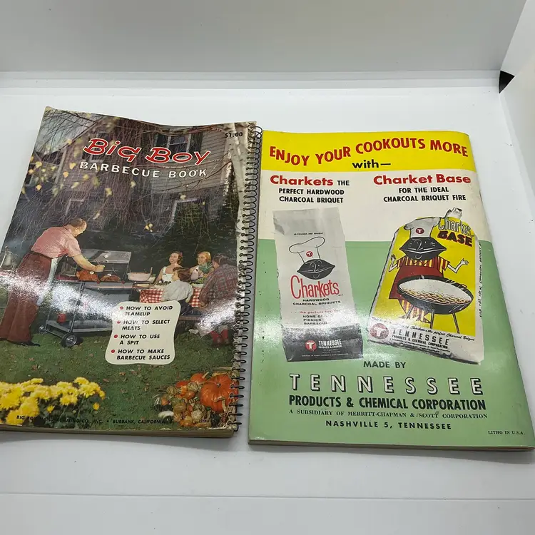 Vintage Lot Of 2 Barbecue Books Pamphlets Big Boy BBQ & Charkets Outdoor Chef