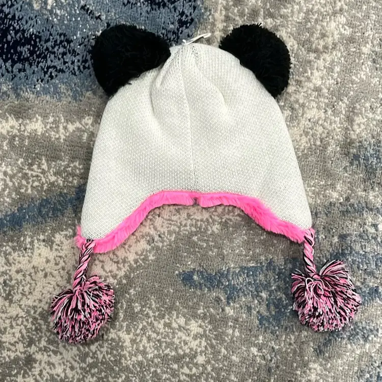 Girls Winter Hat Size S(4-7) NWT