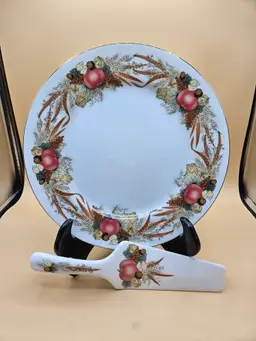 1992 AUTUMN CORNUCOPIA Andrea by Sadek Vintage Cake Plate & Server Thanksgiving, Japan