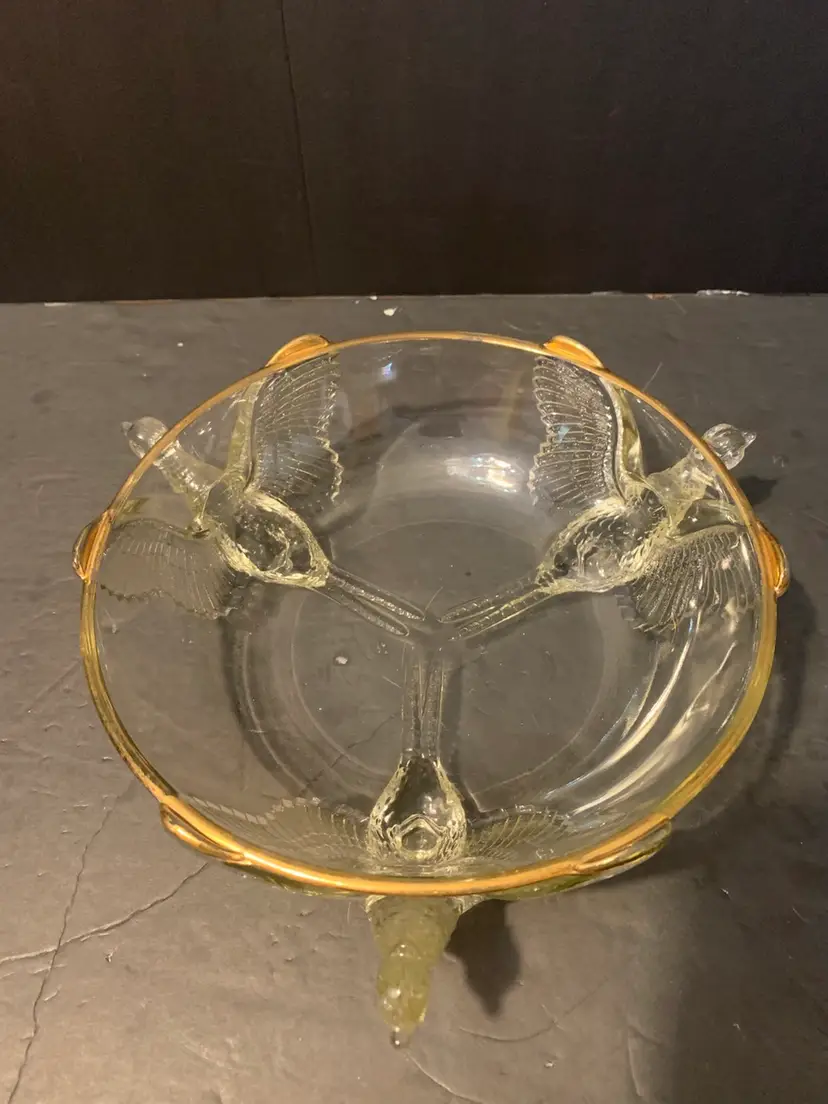 Jeannette Glass 3 Footed Pheasant Bowl With Gold Rim 8 Inches
