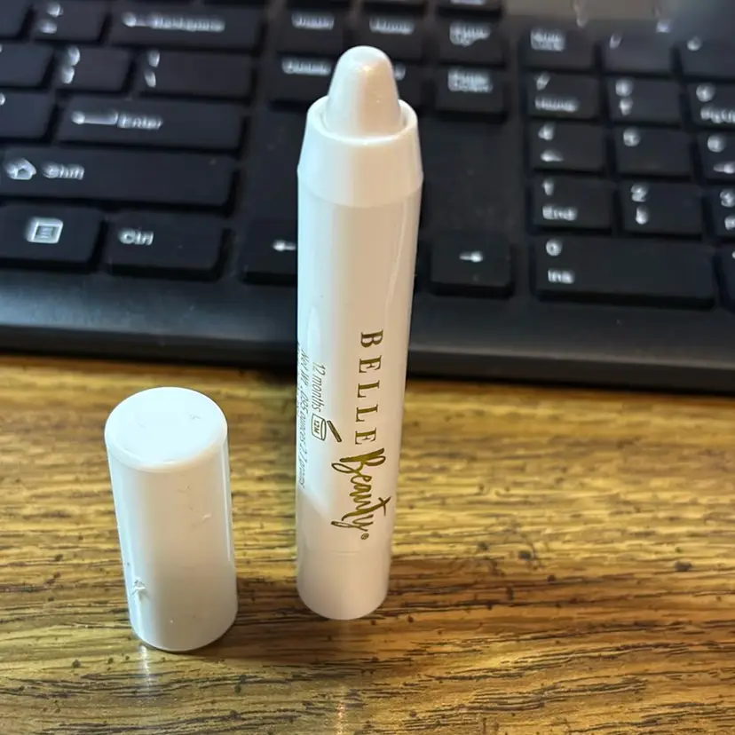 Belle Beauty Long Wear Shadow Stick In The Shade Cloud